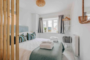 Lovely cosy annex by the sea